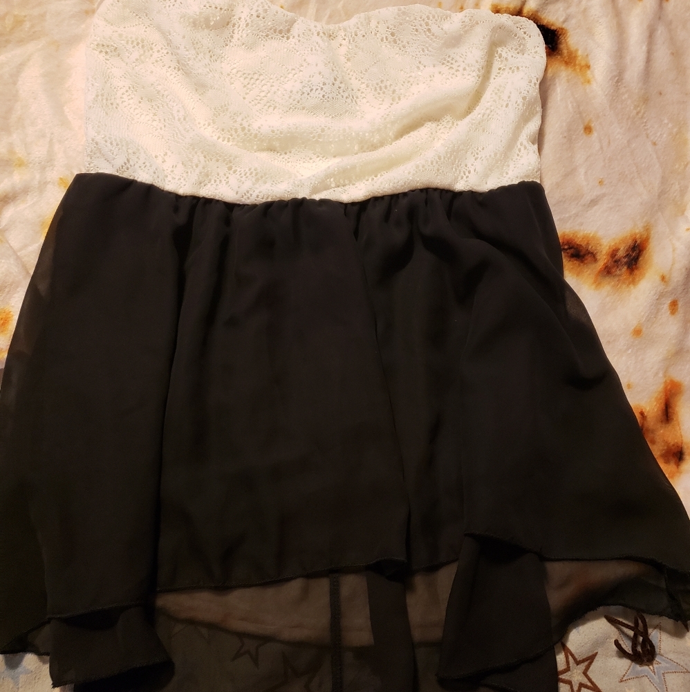 strapless top